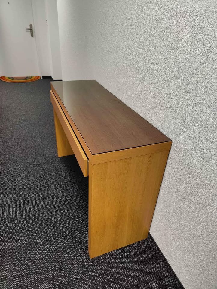 Ikea Tavoli: Used IKEA computer desk in excellent condition for sale – Usato da Zürich venduto da sri_f2xl 1