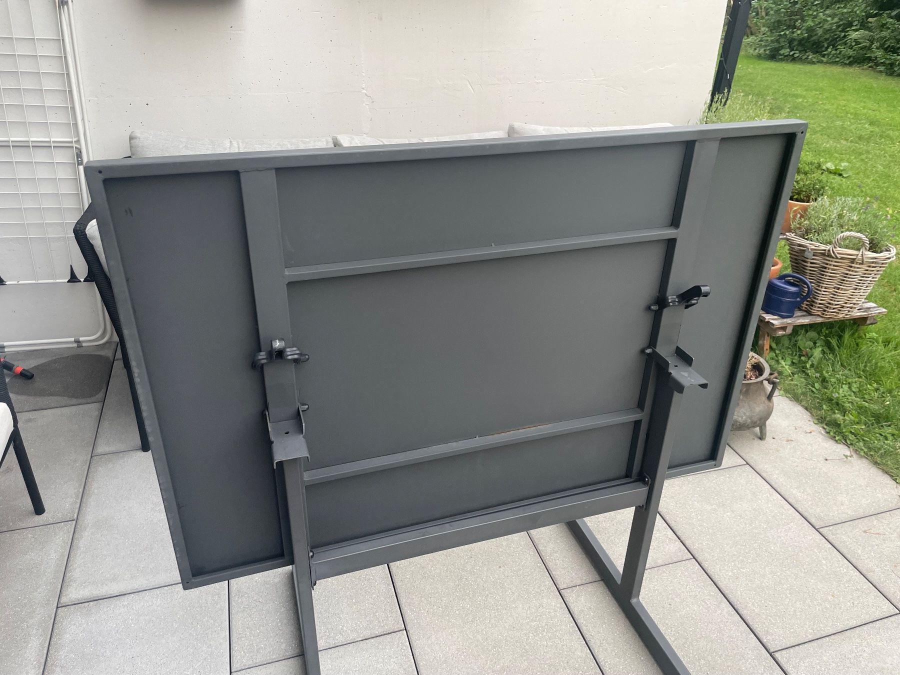 Tavoli: Metalltisch, kippbar – Usato da Stans venduto da Brode 2
