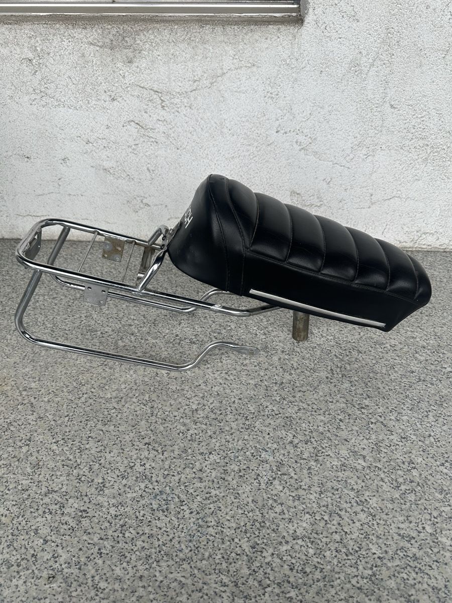 Puch Parti ricambio per ciclomotori: Puch Maxi Sitzbank original mit Gepäckträger   – Usato da Törbel venduto da kab_9msf 2