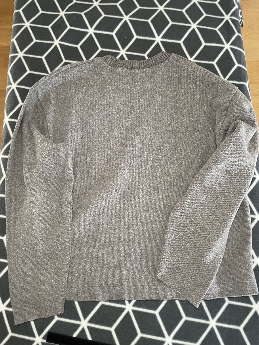 Zara Pullover & Sweatshirts: ZARA Pullover - grau – Gebraucht aus Rheineck von cha_p9qy 3