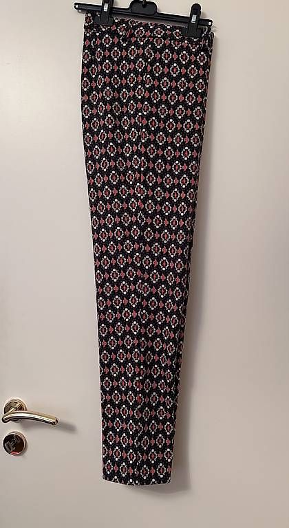 Hosen: Slim patterned trousers – Gebraucht aus Genève von mar_f82s