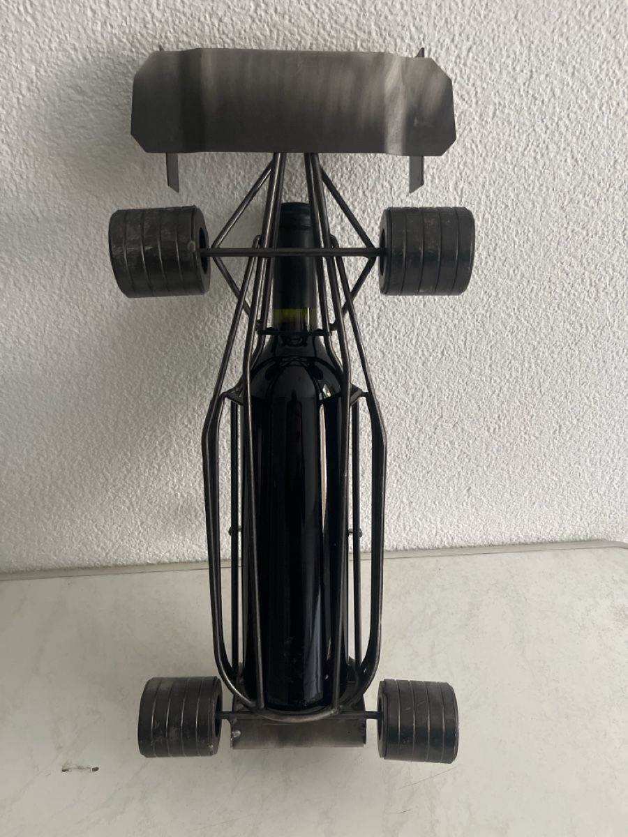Tutte le decorazioni: Formel 1 Design Weinflaschenhalter inkl.Primitivo – Nuovo (secondo la descrizione) da Wangen b. Olten venduto da break72 8
