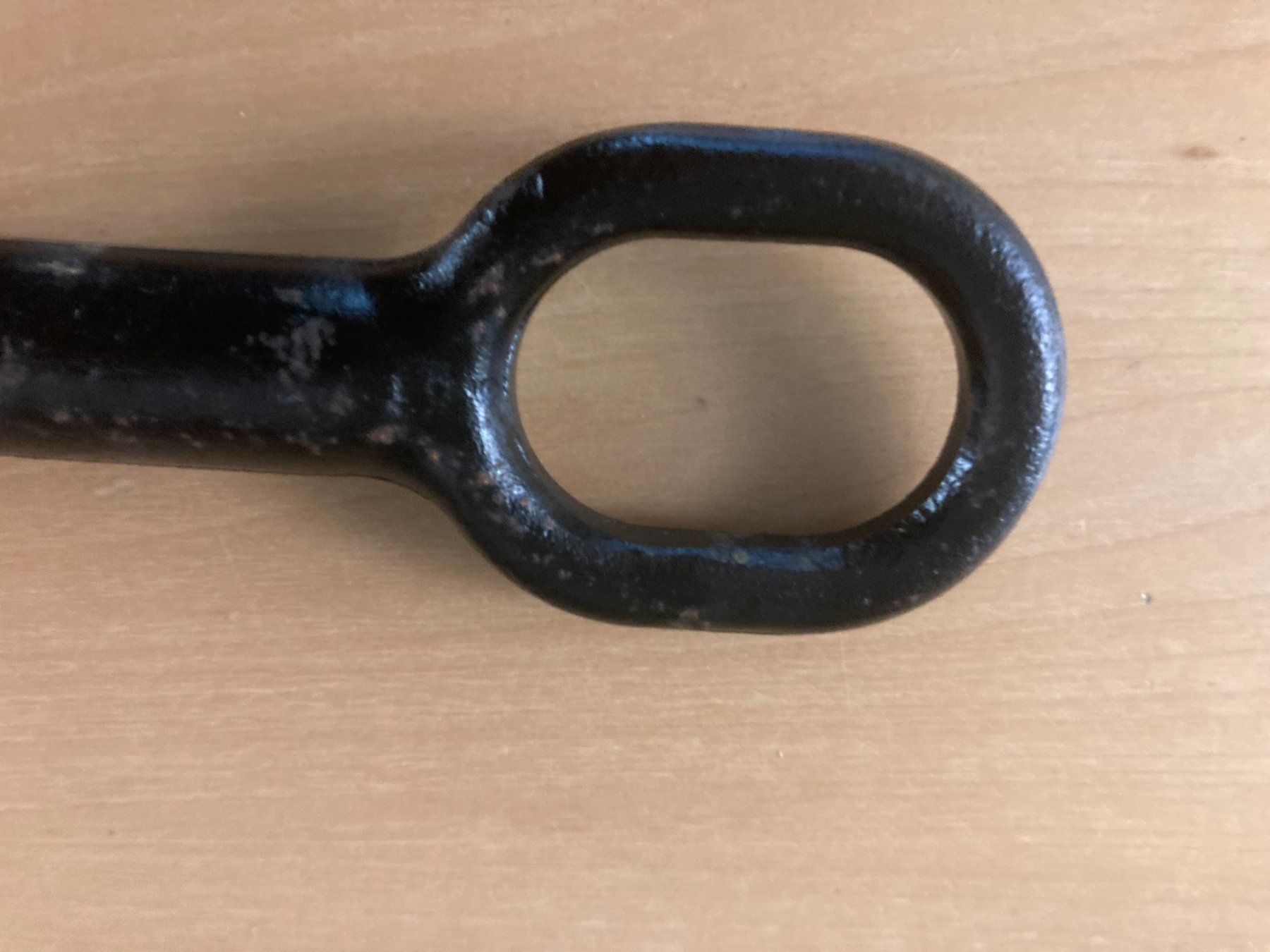Volkswagen Tutti pezzi di ricambio auto: Abschlepphacken VW T6  Abschleppöse 7E0807401 – Nuovo (secondo la descrizione) da Cham venduto da WB2223 1