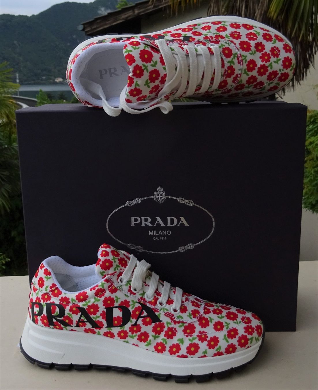 Prada Scarpe da donna: PRADA Originali e Nuovi! Sneakers n. 36 e 36,5 – Nuovo e nell'imballaggio originale da Cadempino venduto da vis_lpp9 2