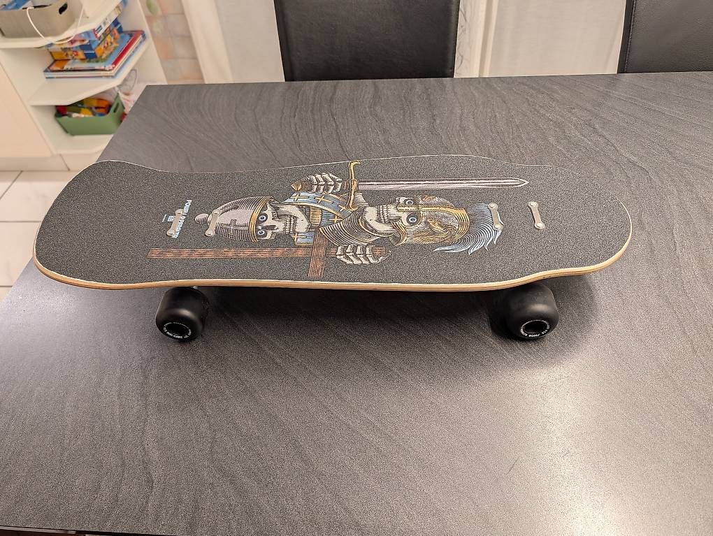 Tous les DVDs: Tony Hawk Bones Brigade Series 17 – D'occasion à Hauptwil par she_ch7h 1