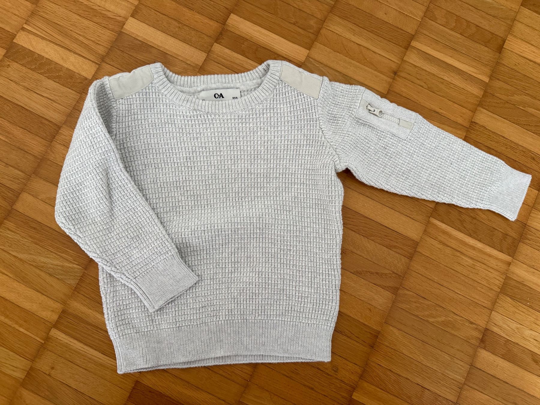 C&A Pullover & Sweatshirts: C&A Strickpullover Gr 98 – Gebraucht aus Richterswil von Eunoia85