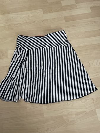 Street one Jupe Gr 38 schwarz weiss gestreift