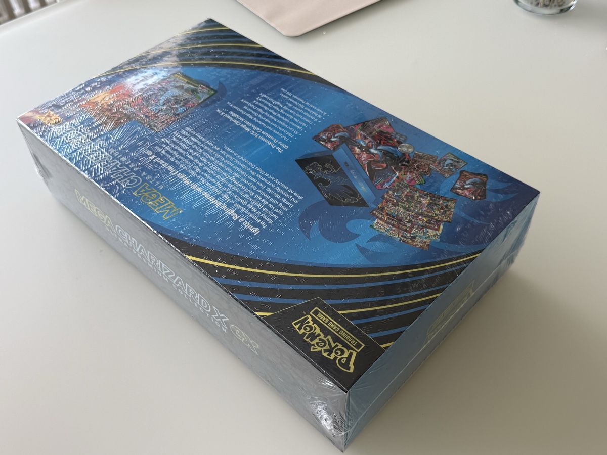 Pokémon Carte collezionabili: Sealed Pokémon Ultra Premium Charizard Collection – Nuovo e nell'imballaggio originale da Basel venduto da FrozenFire 3