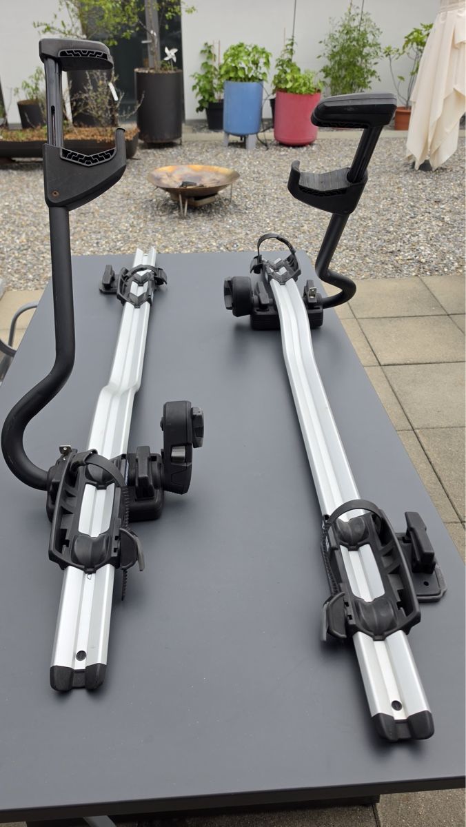 Thule Barres de toit: Thule Fahrrad-Dachträger – D'occasion à Luzern par sunny027 3
