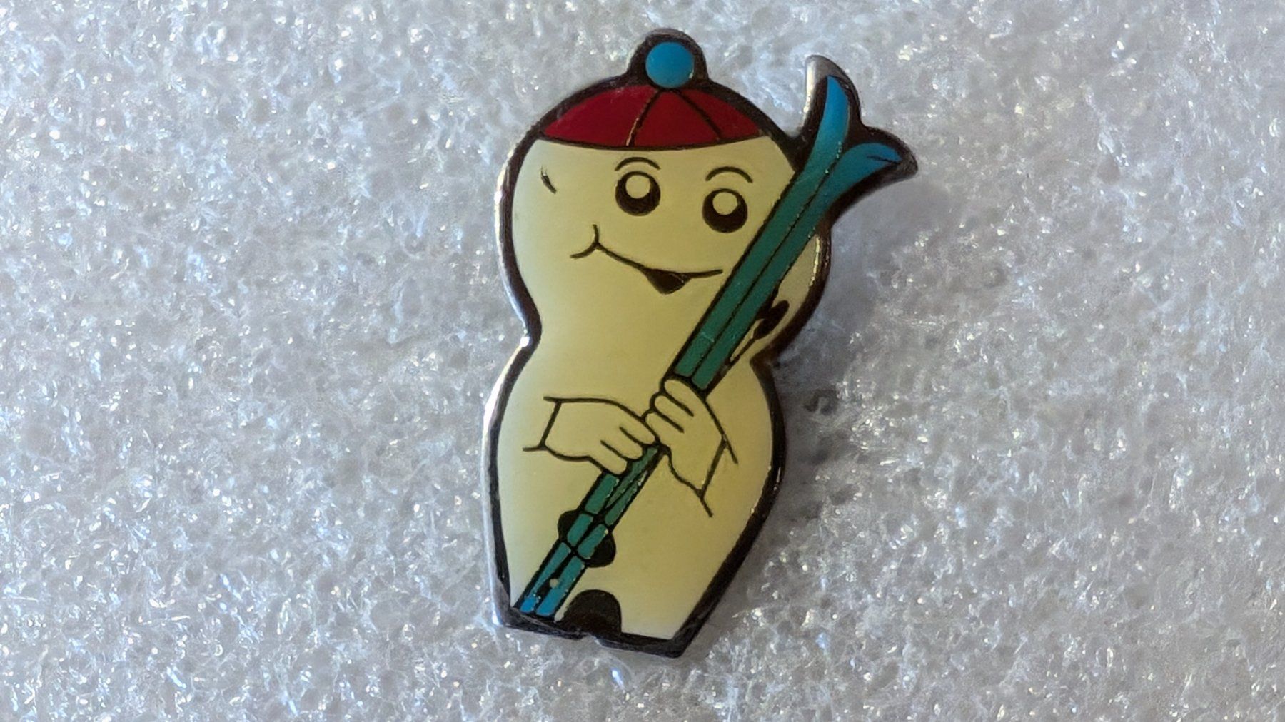 Placchette & Badge: Ansteckpin 212: Maga Bio – Usato da Oppligen venduto da Pin-Fall-Shop