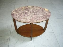 kleiner ovaler Art Deco Salontisch mit rosa Marmorplatte