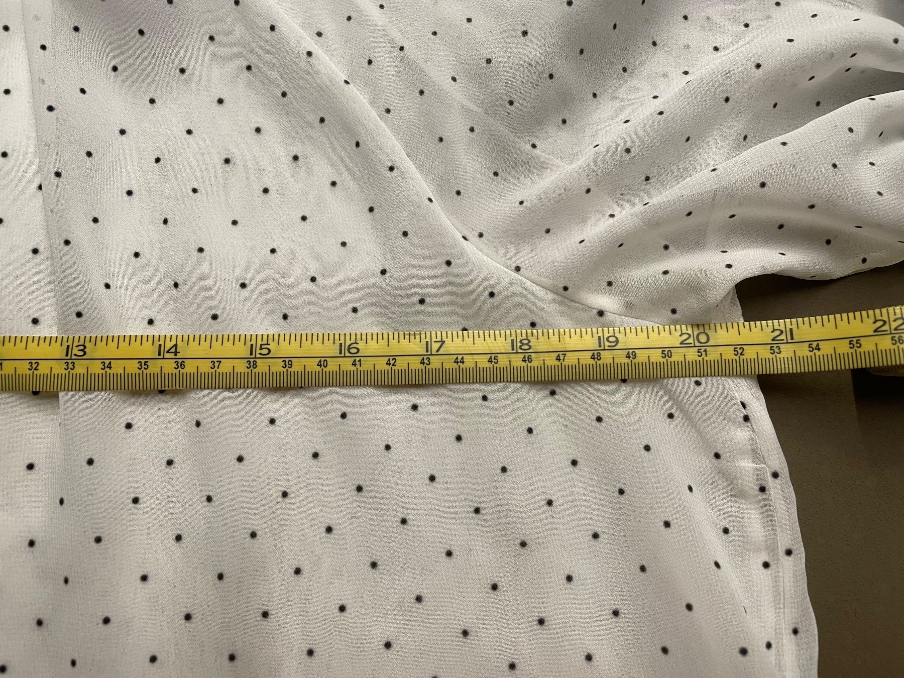 Massimo Dutti Camicette: Massimo Dutti White Blouse with Dots - Size 40 - Spring! – Usato da Oberwil BL venduto da Stellochkas 6