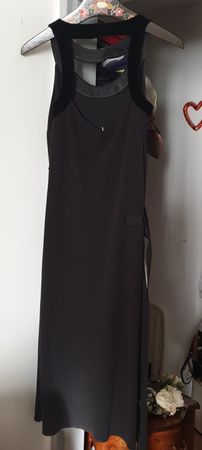 Prada raffiniertes ungetragenes Kleid 40