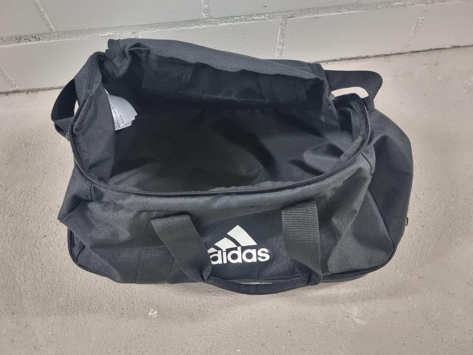 Adidas Borse: Adidas Sporttasche – Nuovo (secondo la descrizione) da Bülach venduto da Shyro2000 4