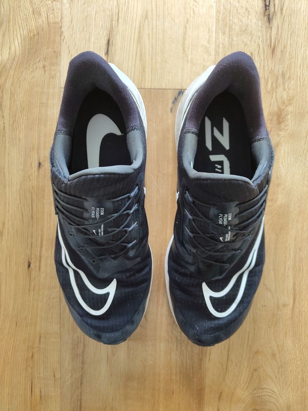 Nike Scarpe da uomo: Nike Pegasus Flyease schwarz – Usato da Interlaken venduto da dmncmg