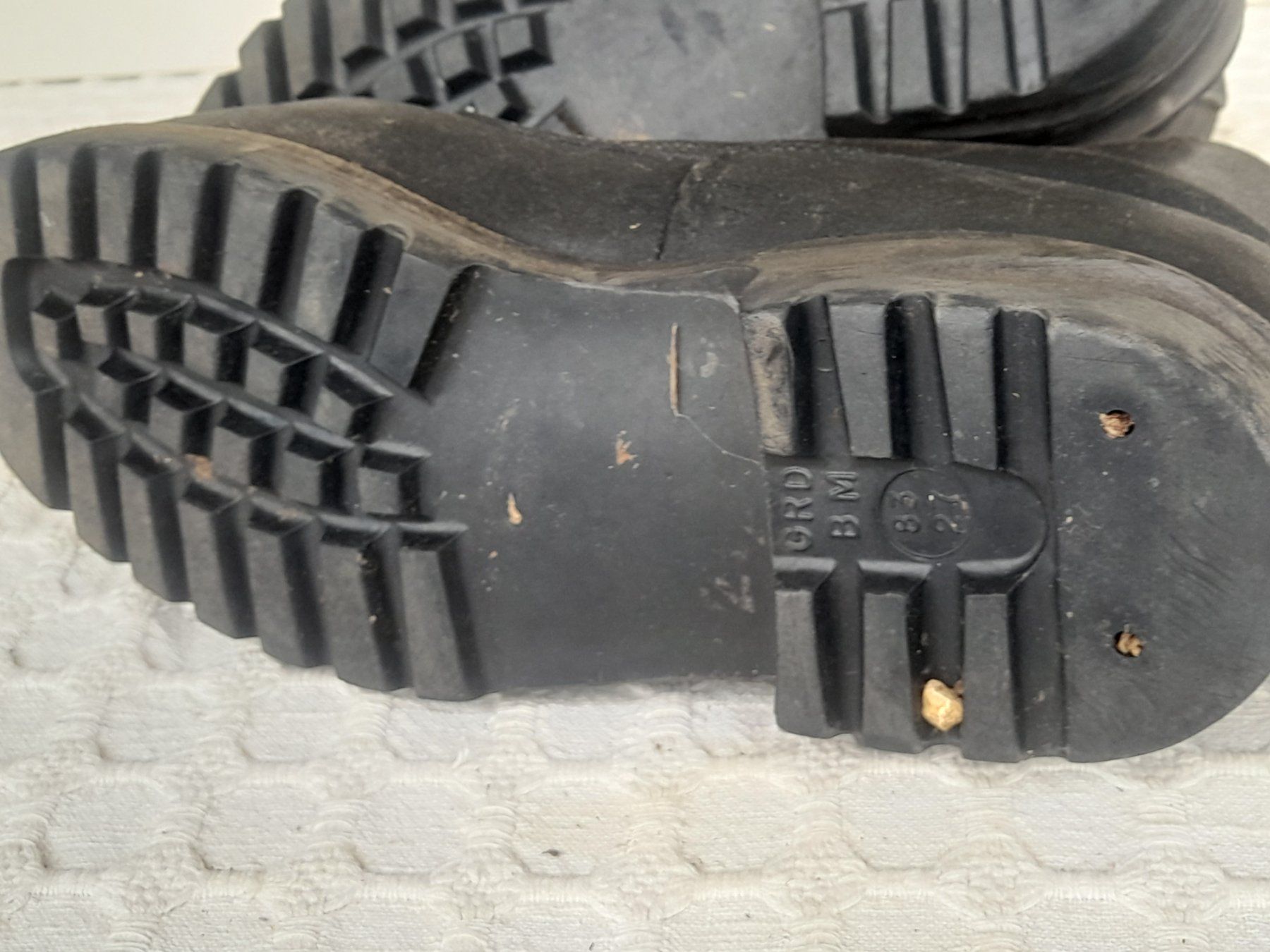 Bally Scarpe da uomo: Alte Militärschuhe/Wanderschuhe Bally 27 – Usato da Thun venduto da Treff.....e 6