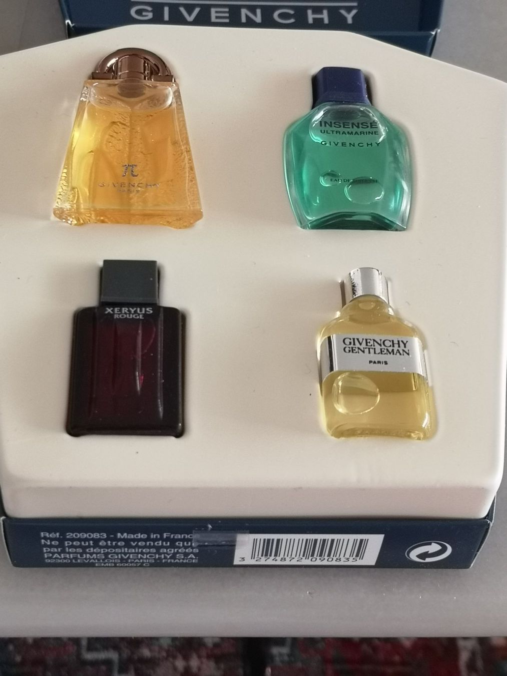 Givenchy Parfum & Eau de Toilette: GIVENCHY 4 PCS MINI SET FOR MEN seltenes Set OVP ungebraucht – Neu (gemäss Beschreibung) aus Kloten von Asiatica 9