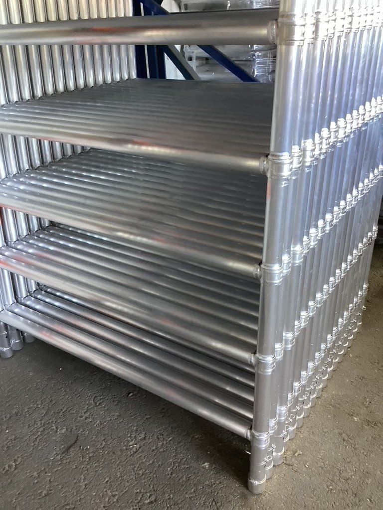 Ponteggi: Rollgerüst PROFI SYSTEM MASSE 1.35x2.50m Arbeitshöh ca.6.20m – Nuovo (secondo la descrizione) da Oftringen venduto da alurollgerueste 1