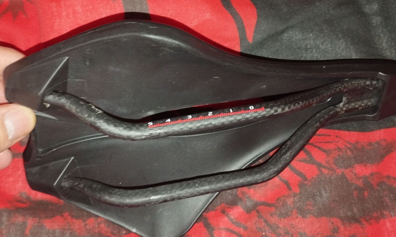 Ersatzteile: Selle vélo rail carbone courte - légère – Neu und originalverpackt aus MONTHEY von Tibobo