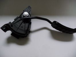 Renault /Opel /Nissan  Fahrpedal / Gaspedal  82 00 778 349