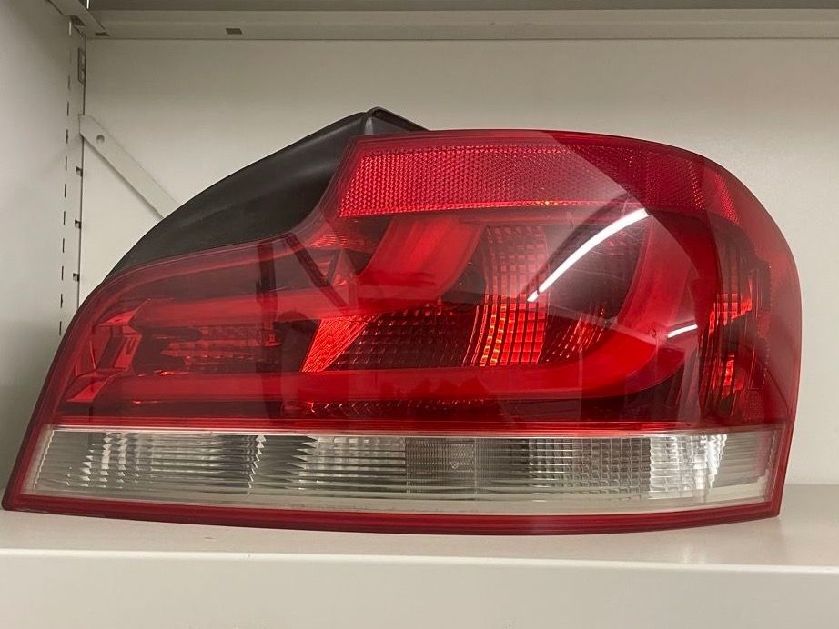 Rückleuchte Rechts BMW E82 120d Coupé Facelift. (Gebraucht) in ...