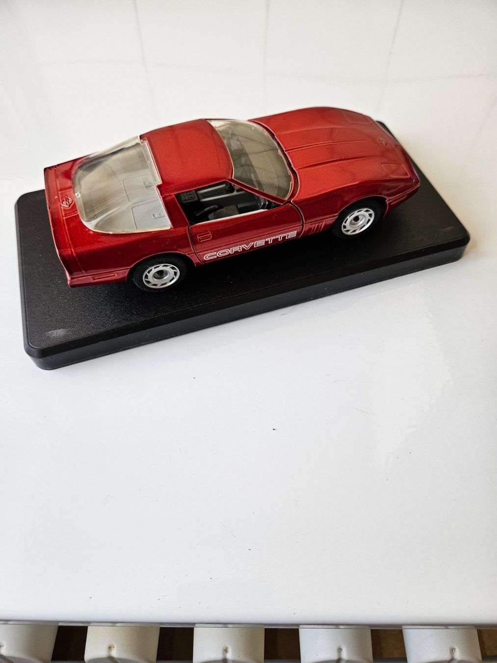 Majorette Modellini d'auto: Chevrolet Corvette C4 1/24 Majorette – Usato da Genève venduto da show88 1