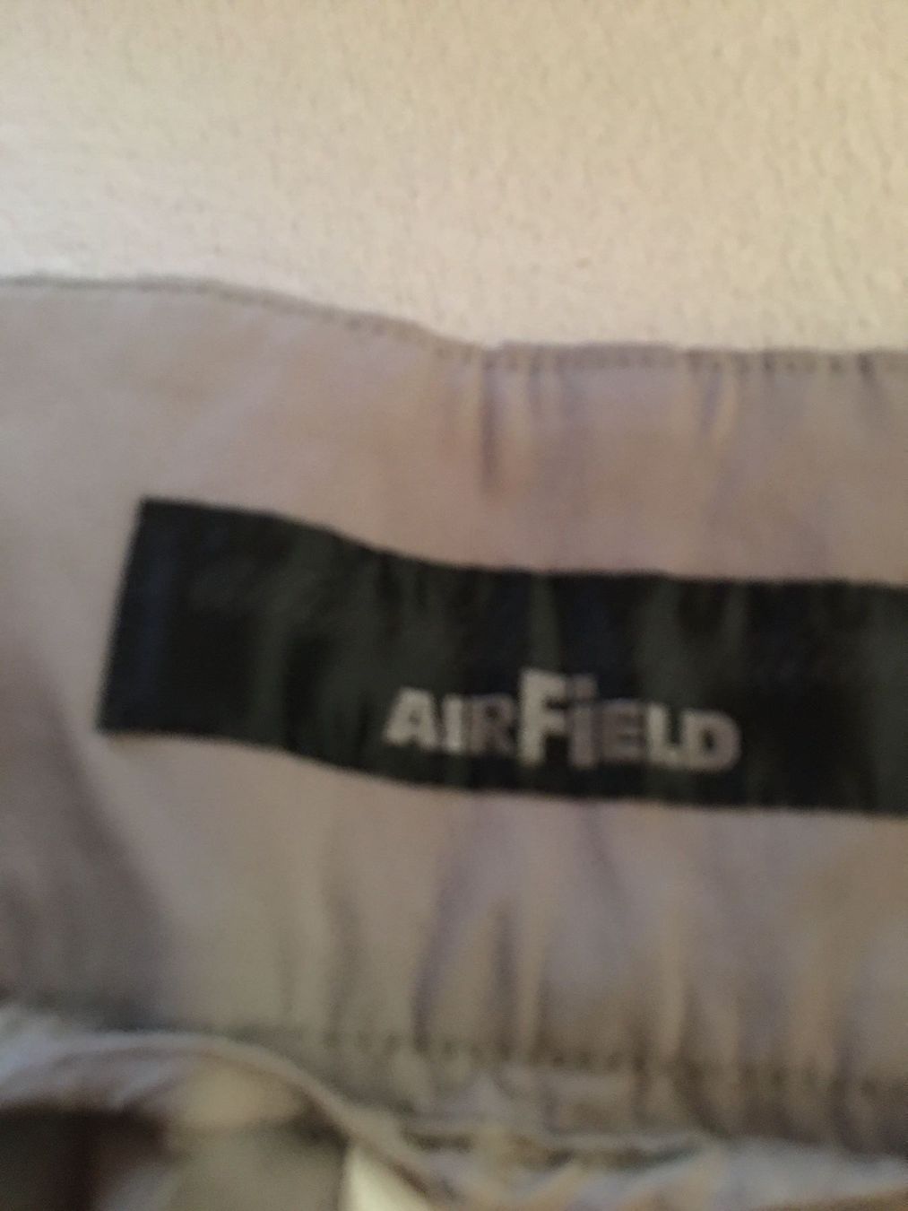 Airfield Pantaloni: Airfield Hose Gr 34 Damen hellbraun – Usato da Kaltbrunn venduto da Modern 2