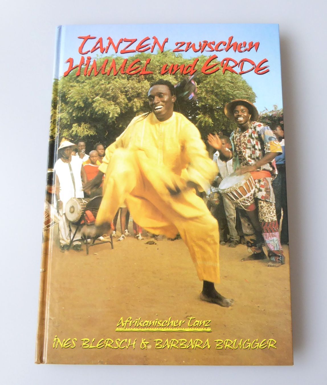 Bücher: Tanzen zwischen Himmel und Erde – Neu und originalverpackt aus Mauren von Yeelen 1
