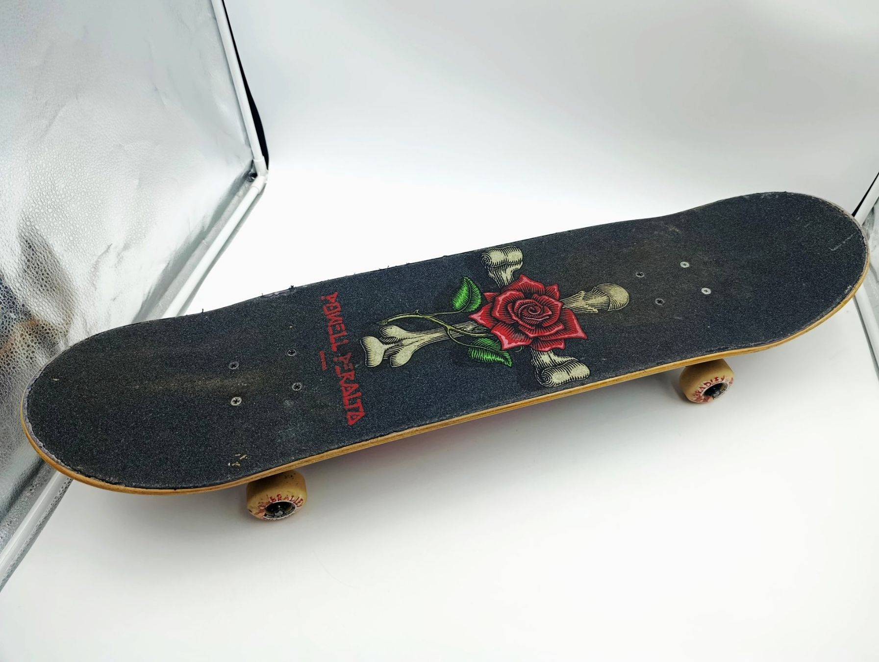 Powell-Peralta Skateboards: Skateboard Powell Peralta Death Wish, Element Martinez – Gebraucht aus Wil SG von Donaldus