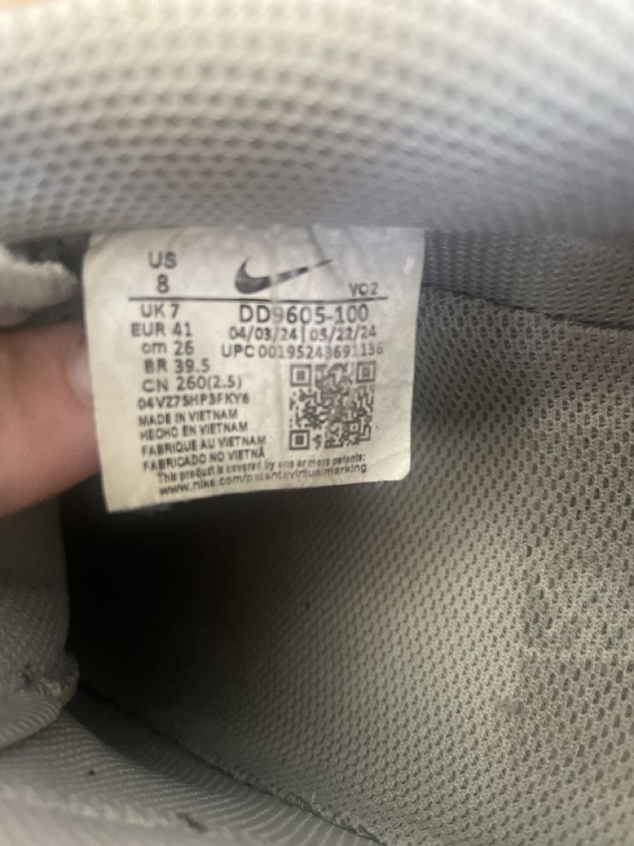 Nike Scarpe da uomo: Nike schuhe weiss Gr.41 – Usato da Volketswil venduto da Black_thunder 2