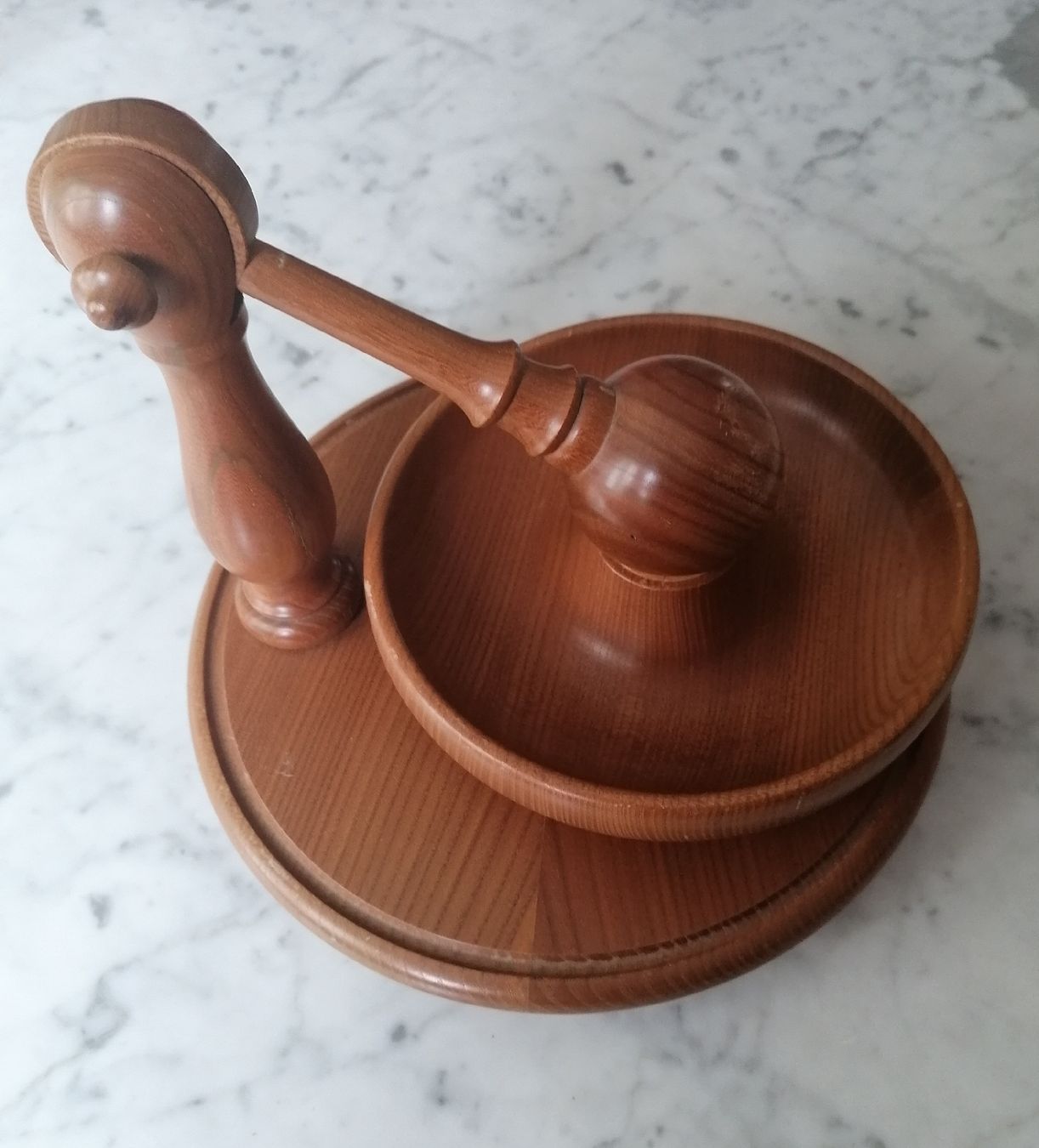 Articoli in legno: BRIENZER NUSSKNACKER – Nuovo (secondo la descrizione) da Pratteln venduto da ThereseZ