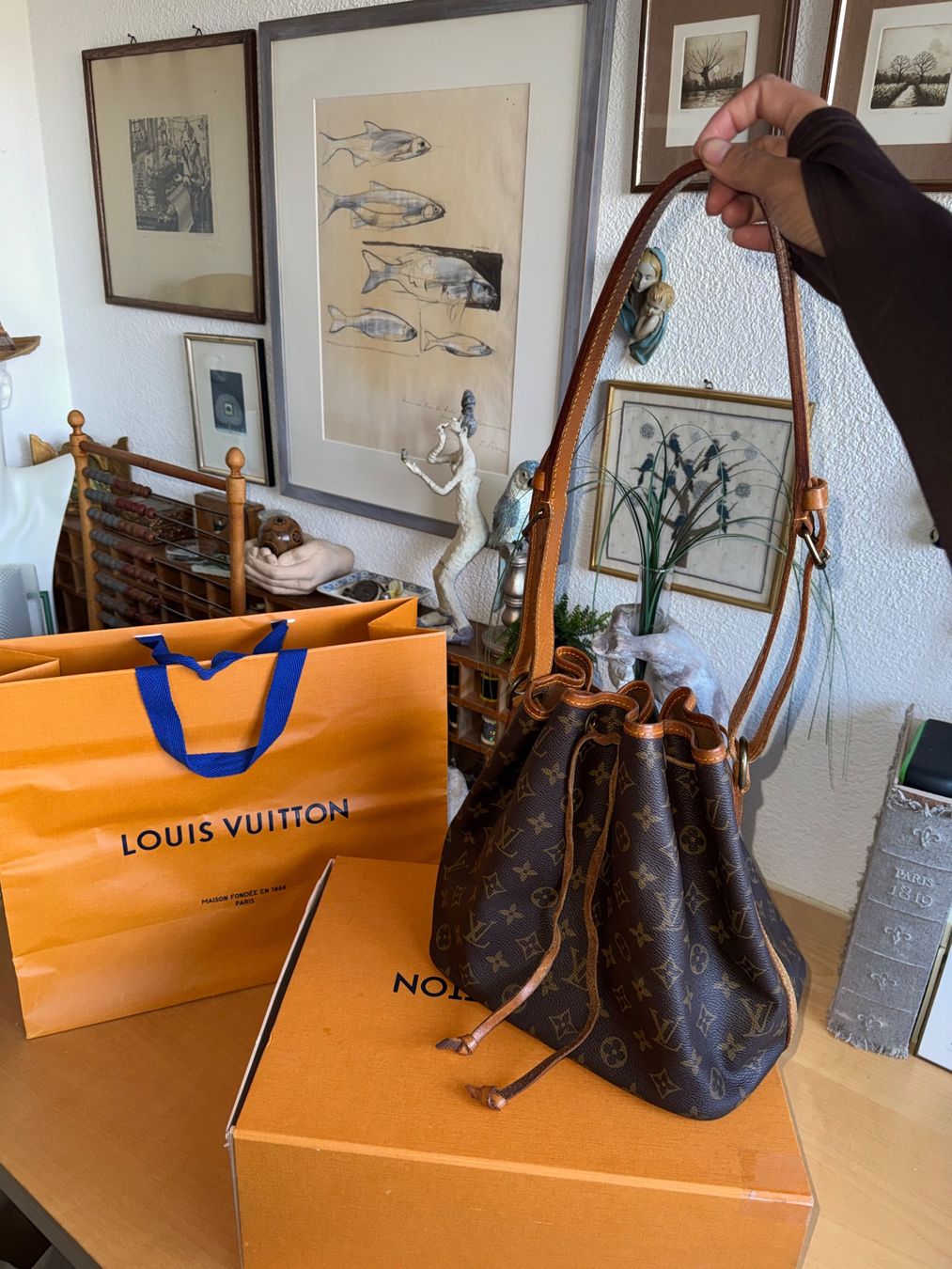 Louis Vuitton Borse da donna: Louis Vuitton Petit Sac Noe Monogram Canvas – Usato da Buch am Irchel venduto da Pukpan_99