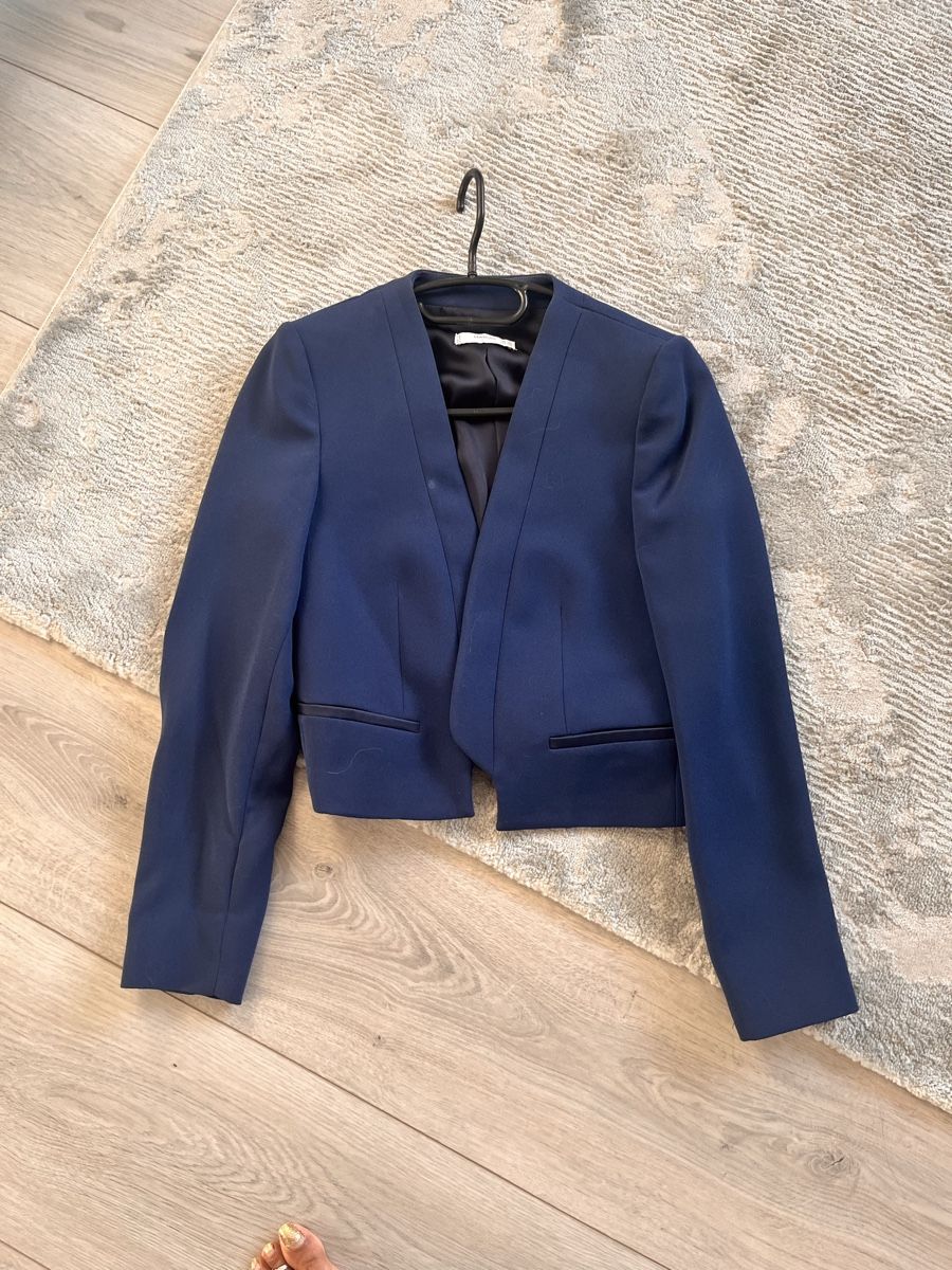 Mango Giacche: Elegant Cropped Blazer from MANGO , Size S, Navy Blue – Usato da Affoltern am albis venduto da onlyrose123 1