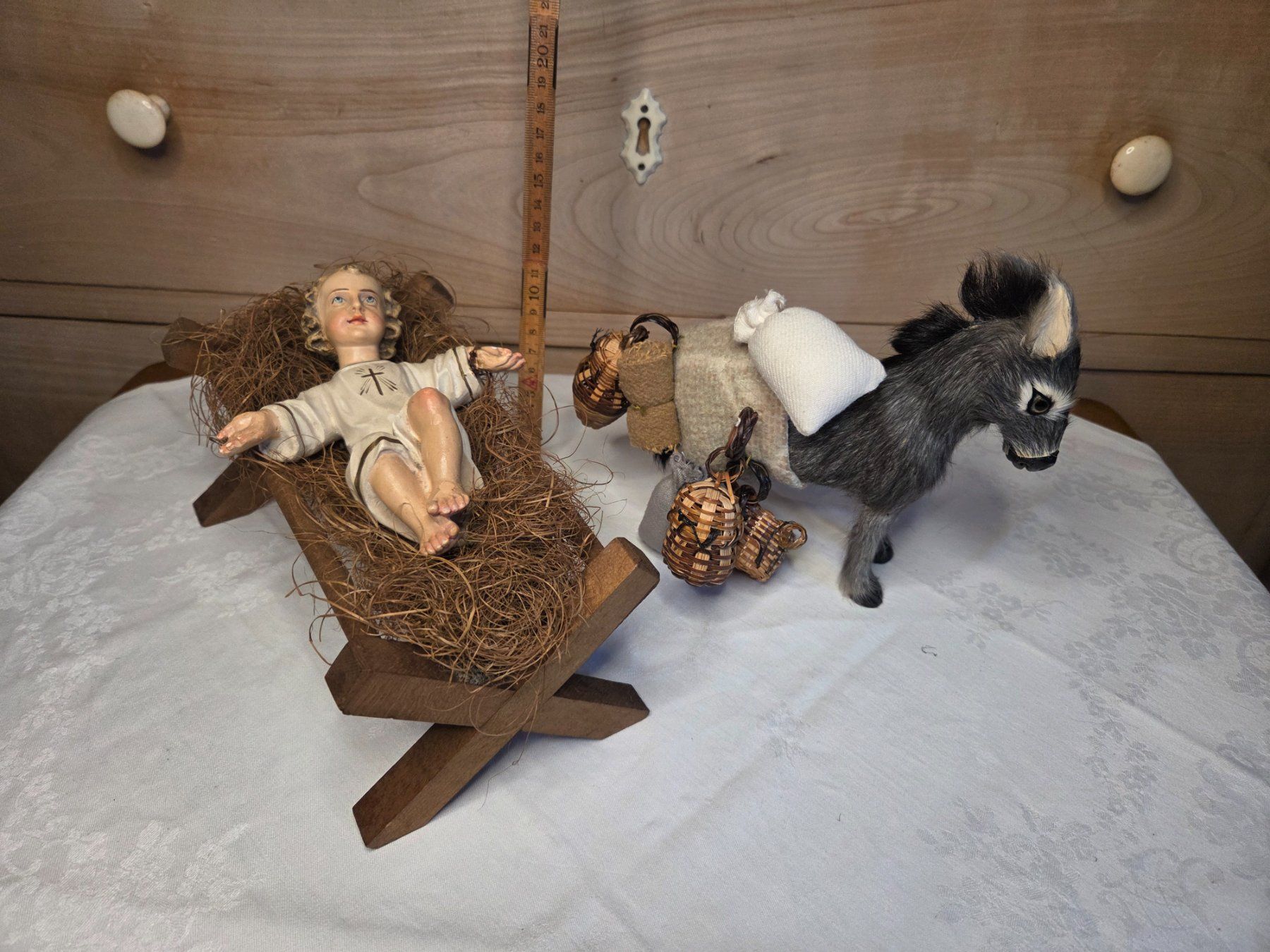 Tutte le decorazioni: Krippenfigurenset, Jesuskind und Esel – Usato da Muotathal venduto da sch_h6cz