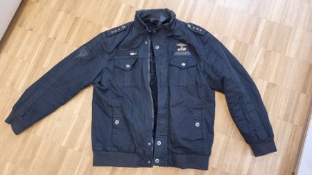 Warme Winterjacke im Army-Stil, neuwertig, Grösse L!