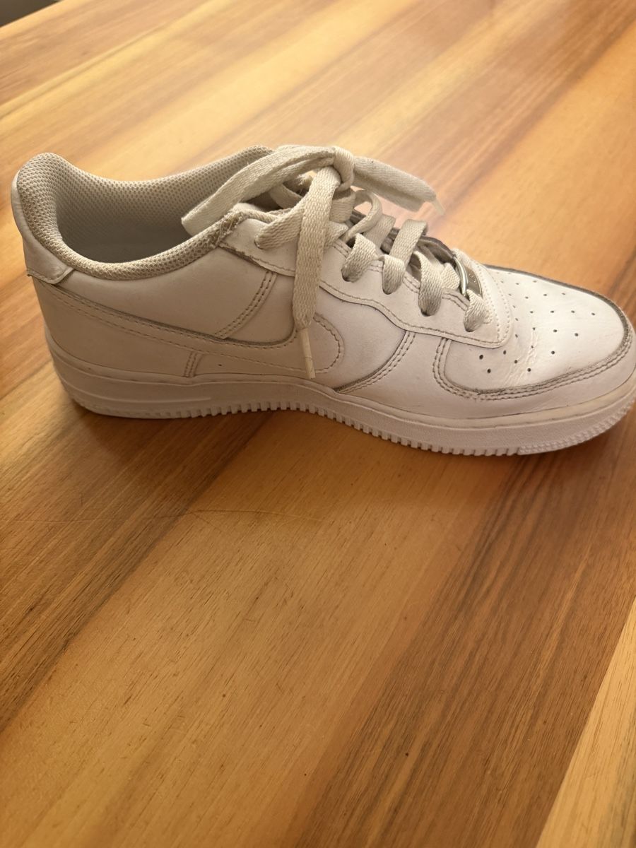 Nike Herrenschuhe: Nike Air Force 1 Low Weiss Gr. 39 – Gebraucht aus Zürich von Tagesform 1