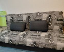 Canapé lit 192 x 84 x 84cm A venir chercher a 2800 Delémont