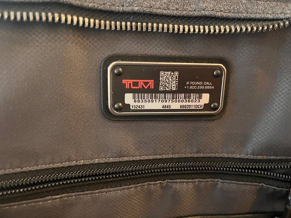 Sacs à dos: TUMI Harrison Bradner Backpack  Dark Charcoal  neuwertig – D'occasion à Basel par Pippifax 4