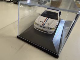 Modellauto BMW 530 Police 2001 mit Vitrine