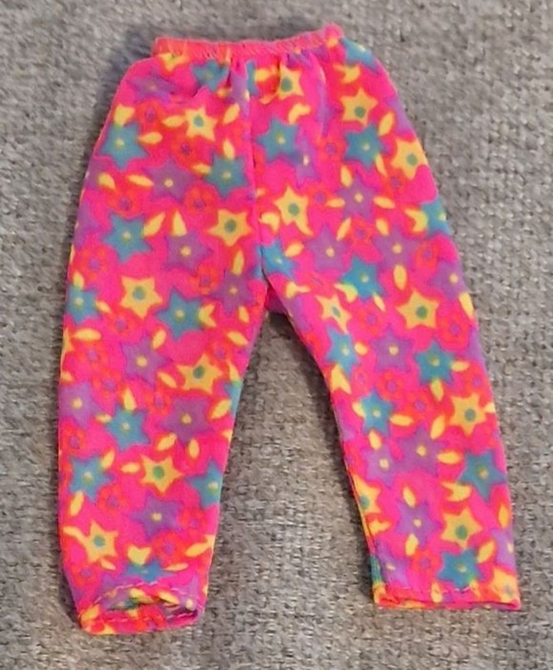 Poupées: pantalon pour Barbie – D'occasion à Couvet par Pioune