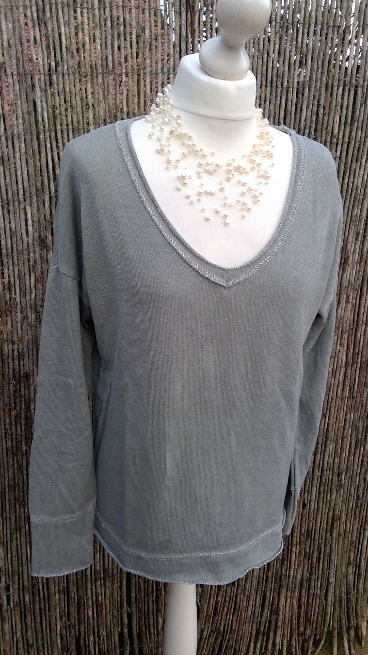 Maglioni & Felpe: Pullover kaki étoile dos en sequins, taille 2/M – Usato da Agiez venduto da chouchanelle 4