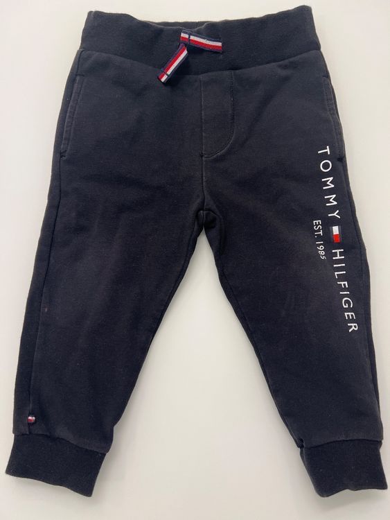 Tommy Hilfiger Lotti & Set di vestiti: Tommy Hilfiger Essential Set - Sweatshirt Jogginghose, Gr 80 – Usato da Sennhof venduto da Dealmonster 4