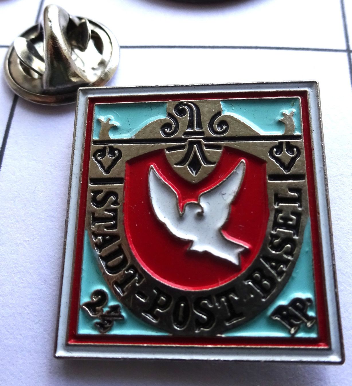 Placchette & Badge: Pin STADT POST BASEL Taube – Usato da Utzenstorf venduto da BUtter81