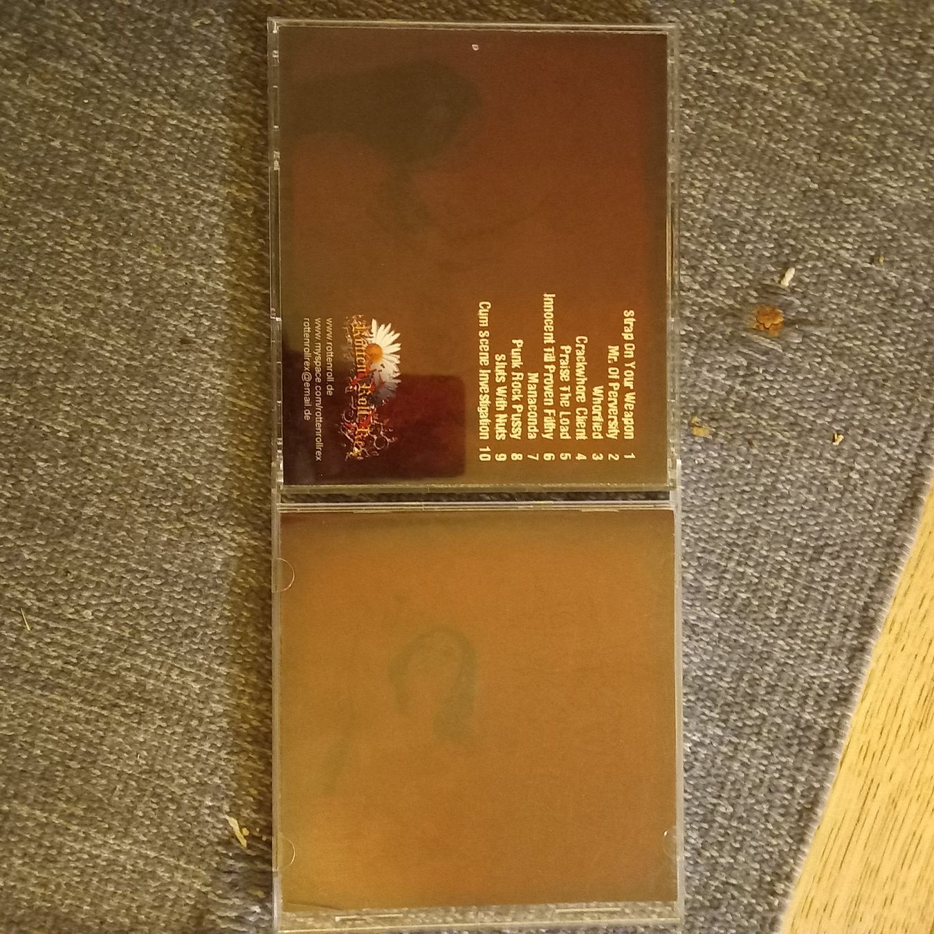 CD: Hymen holocaust- hot... – Usato da St-Cergue venduto da VeganWarrior