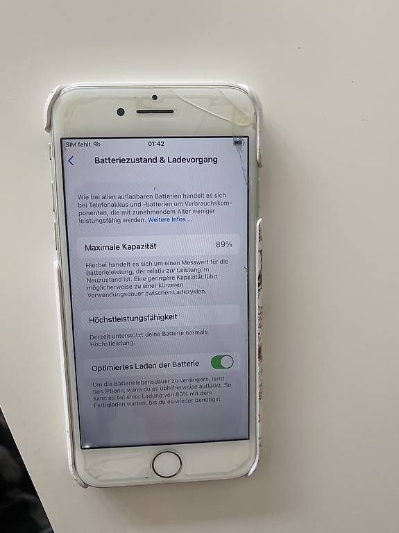 Telefoni cellulari / Smartphones: iPhone 8, top Zustand Batterie 89% – Usato da Zürich venduto da ER- 5