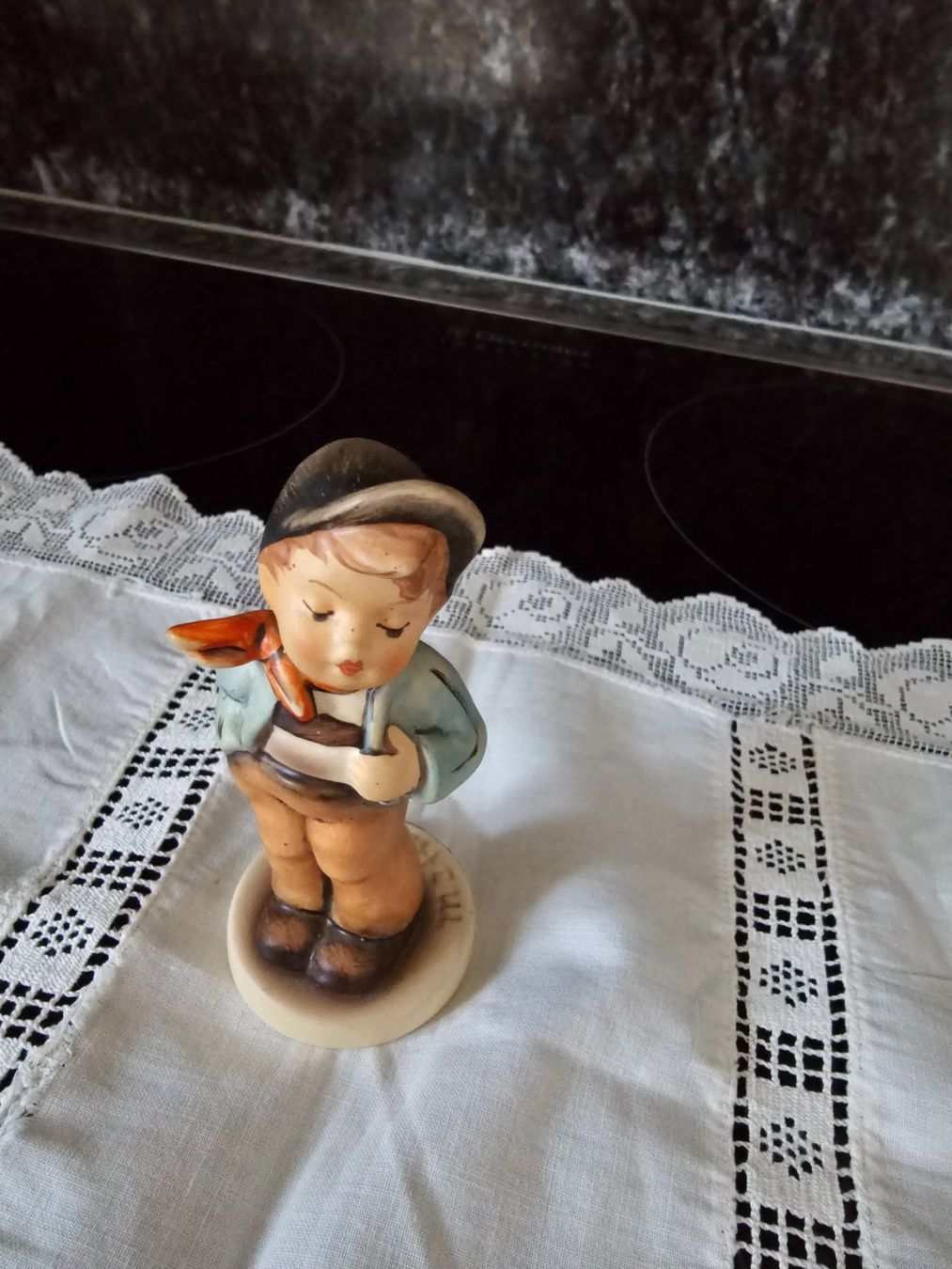 Hummel Statuette: Hummelfigur – Usato da Tuggen venduto da Rugi2