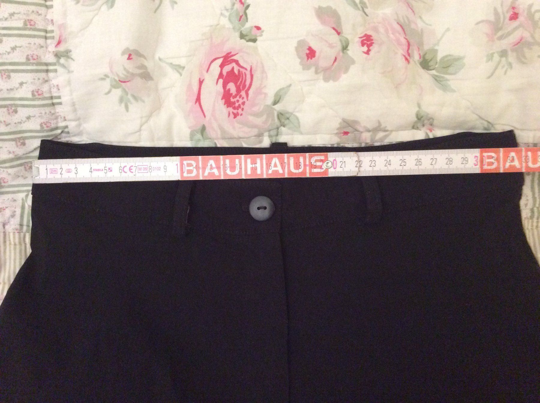 Pantaloni: Schwarze Stretchhose 158/164 – Usato da Winterthur venduto da Kristiinag 8