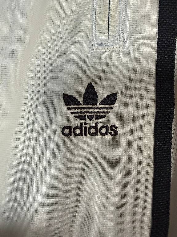 Pantalons: Jogging adidas – D'occasion à Crans VD par SunDance20 1