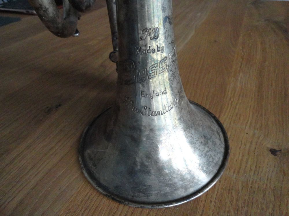 BESSON CORNET NEW STANDARD - VERSILBERT - ANGELAUFEN (Gebraucht) in für ...