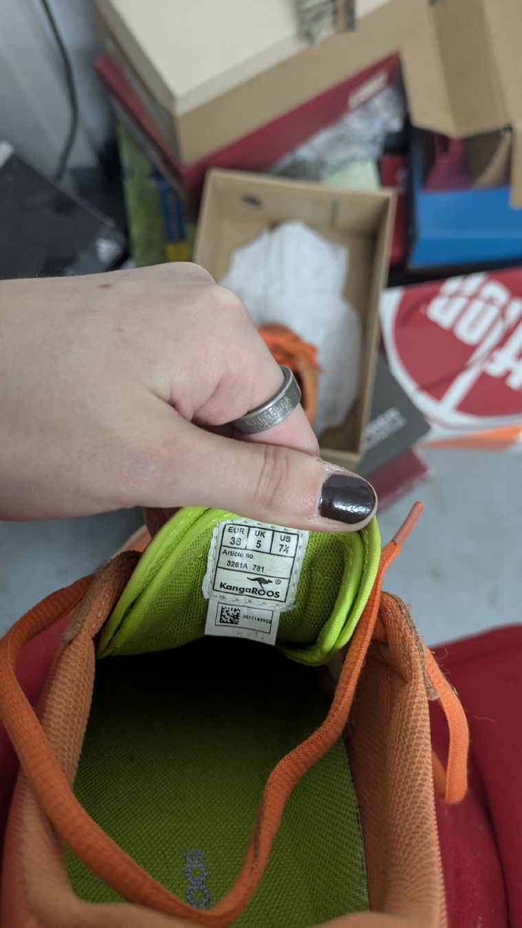 Herrenschuhe: KANGAROOS Schuhe orange – Gebraucht aus Morgarten von rra_jvw7 2